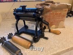 Antique Cast Iron Pasta Machine Vitantonio in Original box NOS