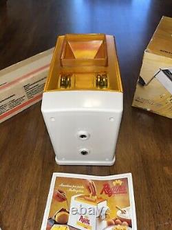 Marcato Atlas Deluxe Model 150 and Regina Wellness Pasta Noodle Maker Bundle