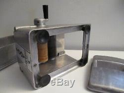 Vintage SAVOY Hand-crank Pasta Noodle Maker Roller Machine Kitchen Gadget Nice
