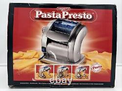 Im Imperia Pasta Presto Electric Pasta Maker Pour les pièces ou la réparation, le moteur s'allume