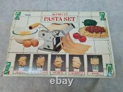 Marcato 6 Pieces Pasta Set Inc Atlas Machine À Pâtes Avec 5 Pièces Jointes. Encadré